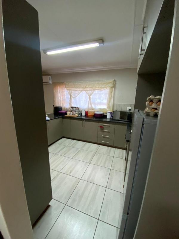 To Let 3 Bedroom Property for Rent in Baillie Park North West